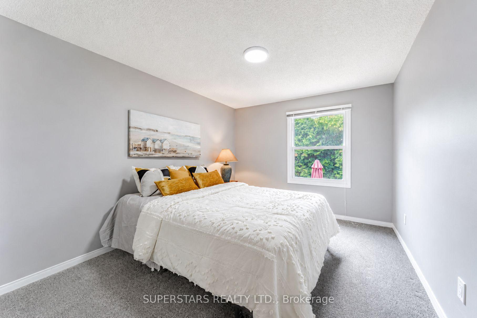 Photo 29 of 99 Peevers Crescent, Newmarket, Glenway Estates — HOMEH