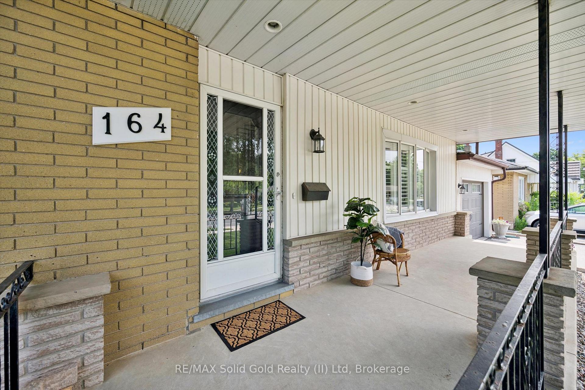 Photo 5 of 164 Bridge Street W, Waterloo, Lexington/Lincoln Village — HOMEH