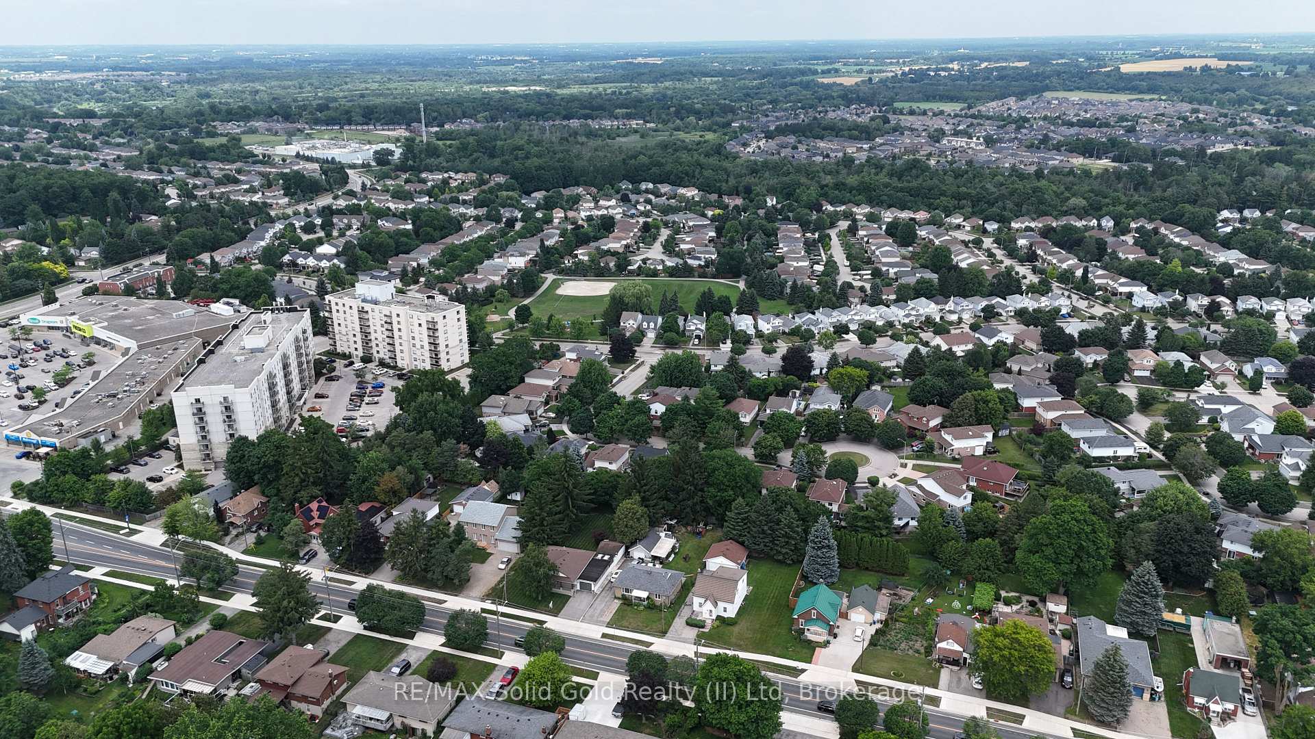 Photo 43 of 164 Bridge Street W, Waterloo, Lexington/Lincoln Village — HOMEH