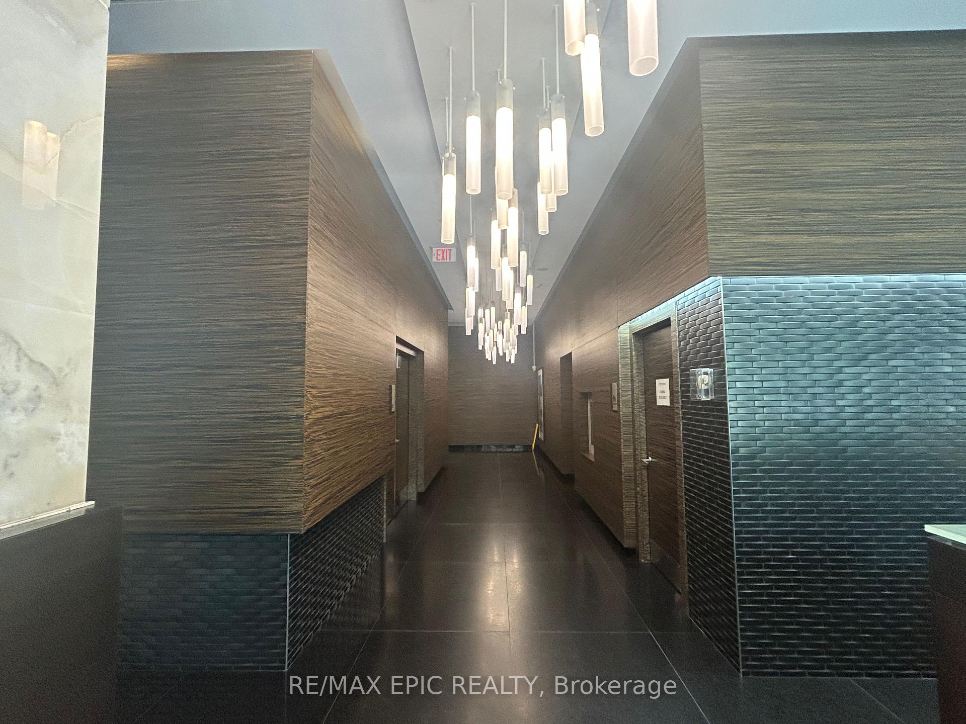 Photo 6 of Unit 702, 770 Bay Street, Toronto, Bay Street Corridor — HOMEH