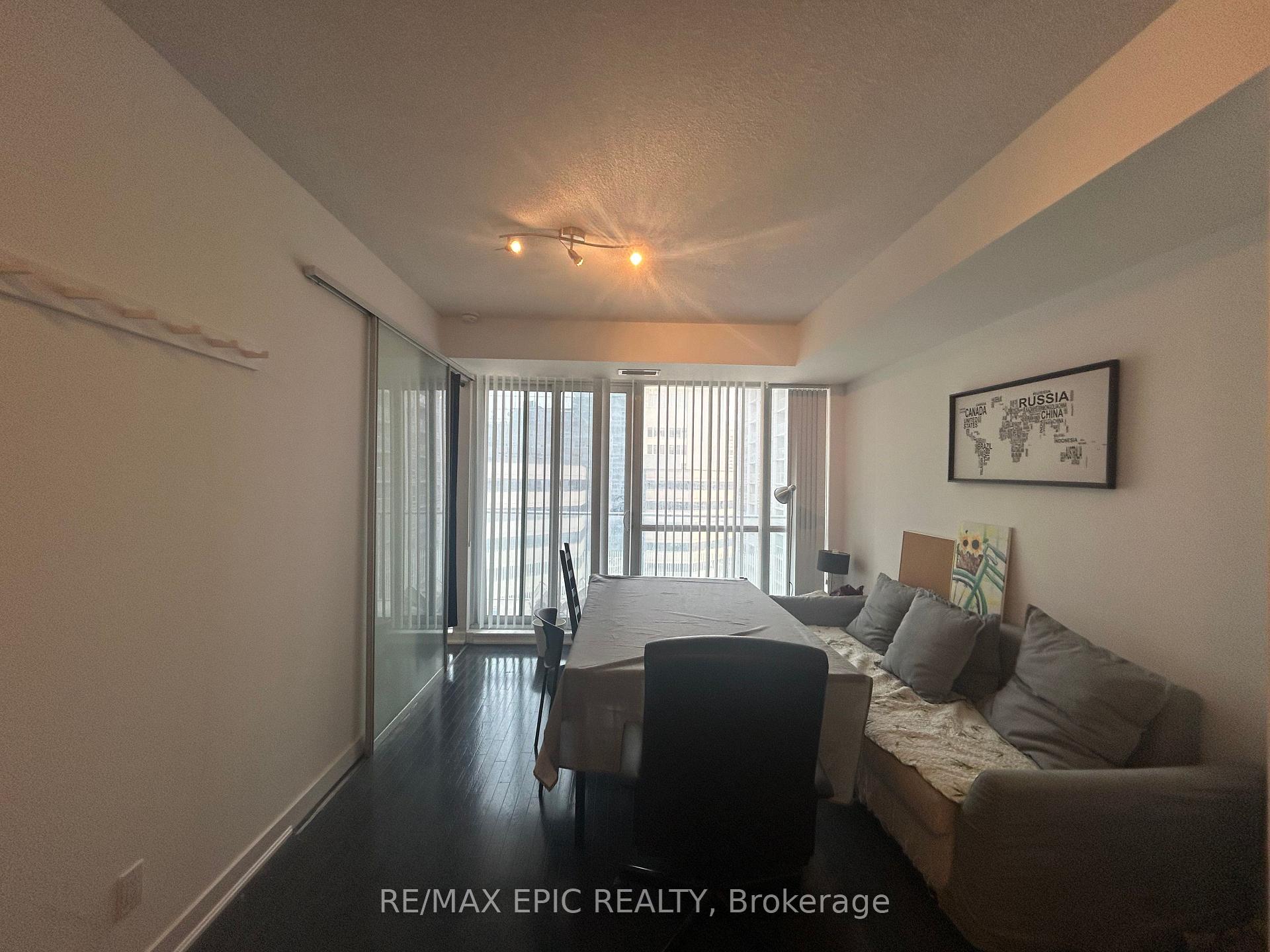 Photo 7 of Unit 702, 770 Bay Street, Toronto, Bay Street Corridor — HOMEH