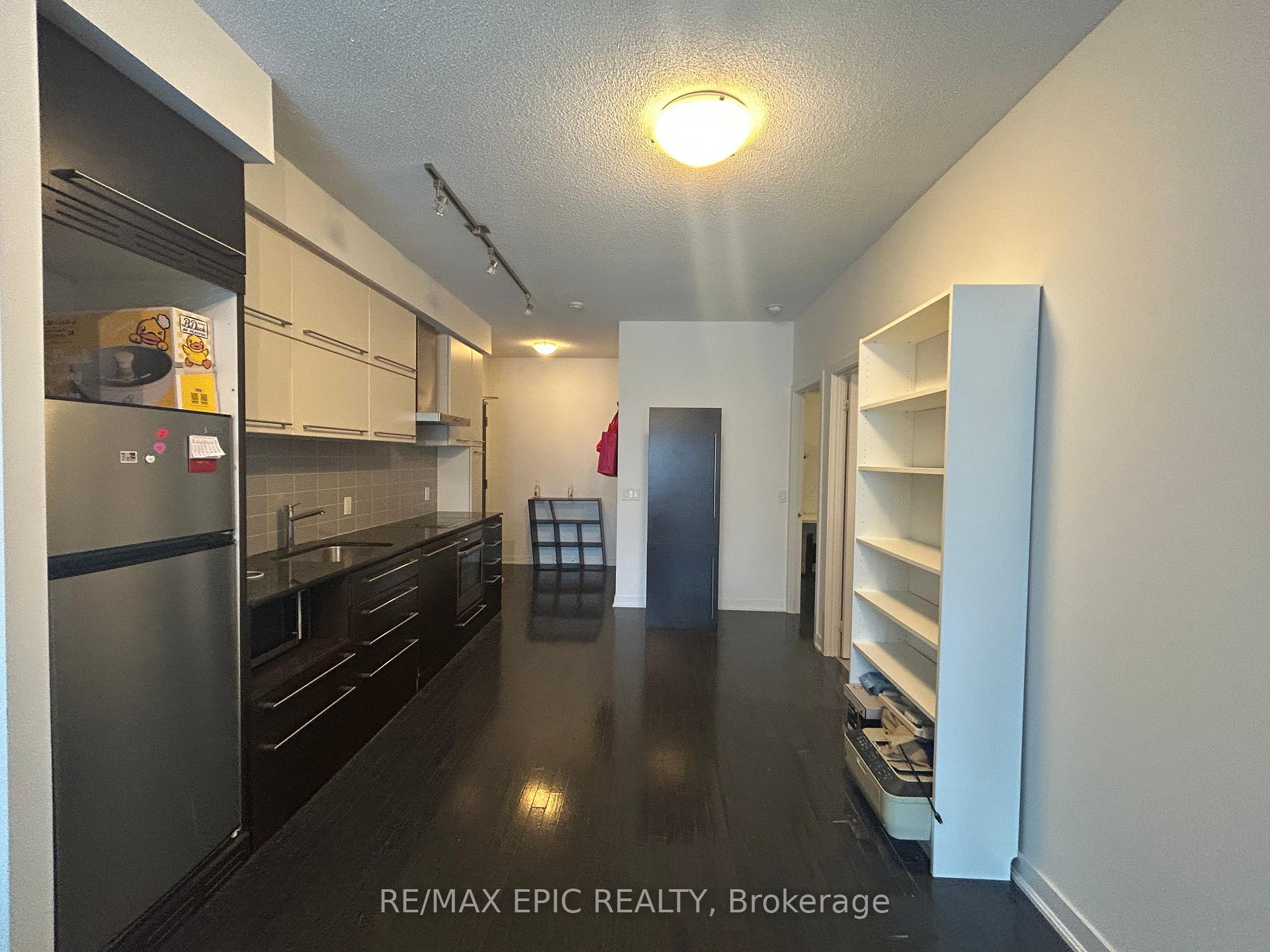Photo 9 of Unit 702, 770 Bay Street, Toronto, Bay Street Corridor — HOMEH