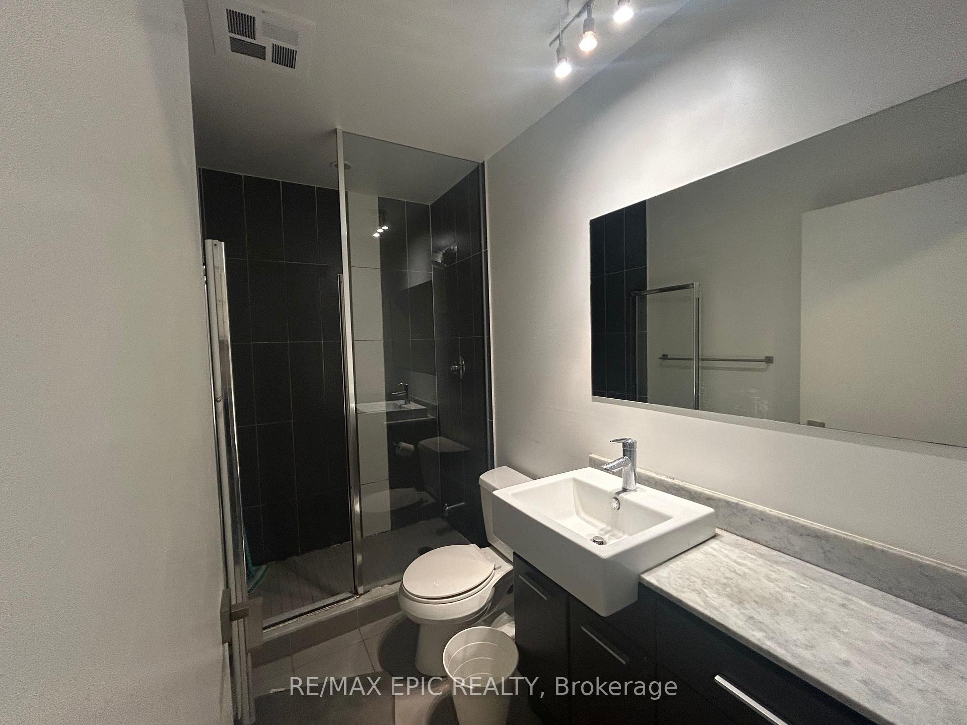 Photo 14 of Unit 702, 770 Bay Street, Toronto, Bay Street Corridor — HOMEH