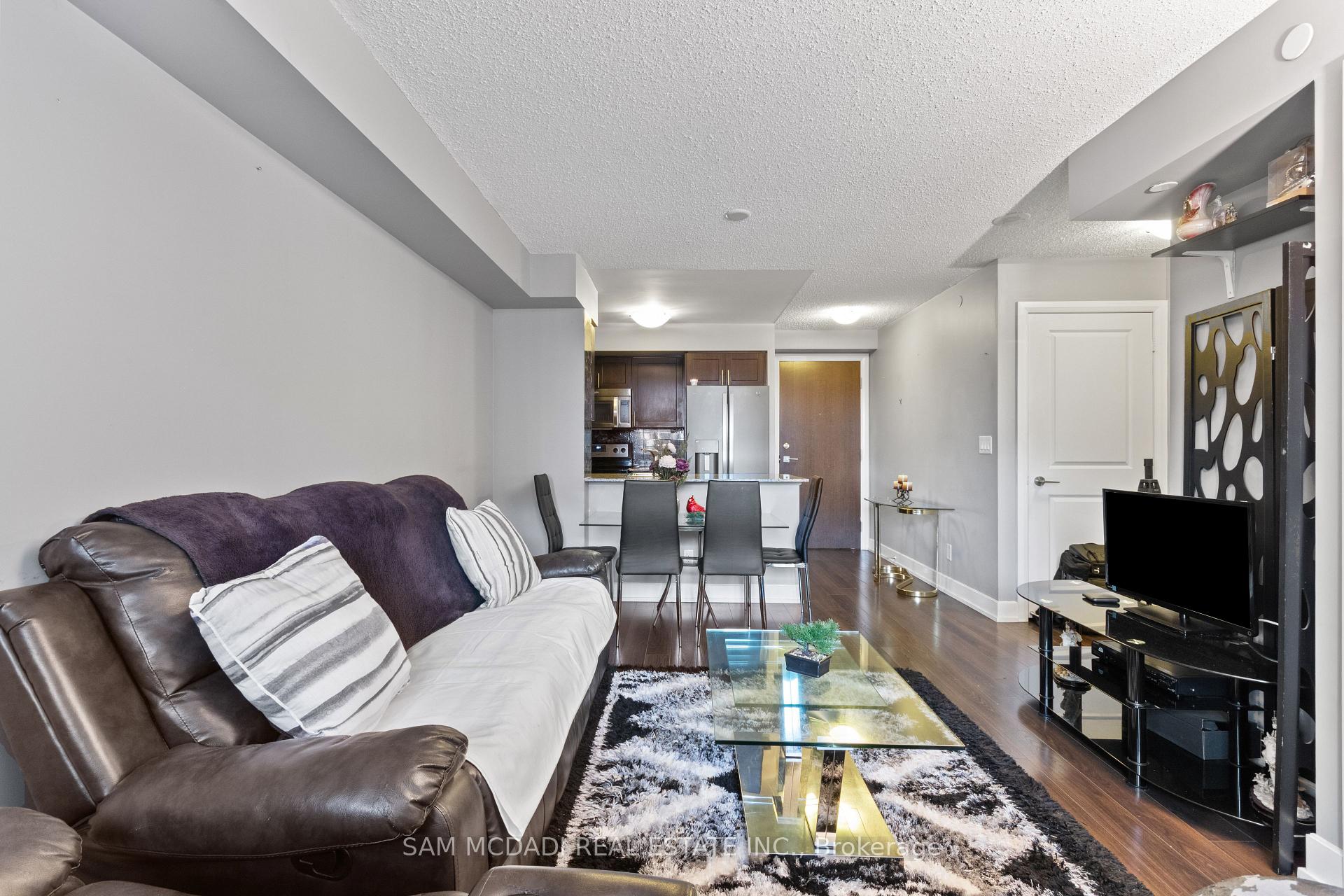 Photo 8 of Unit 630, 2 Eva Road, Etobicoke, Etobicoke West Mall — HOMEH