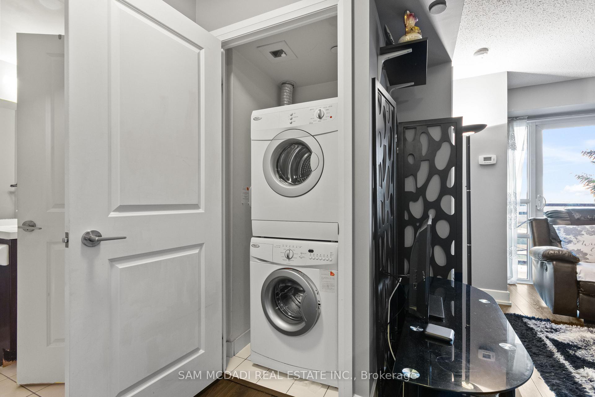 Photo 15 of Unit 630, 2 Eva Road, Etobicoke, Etobicoke West Mall — HOMEH