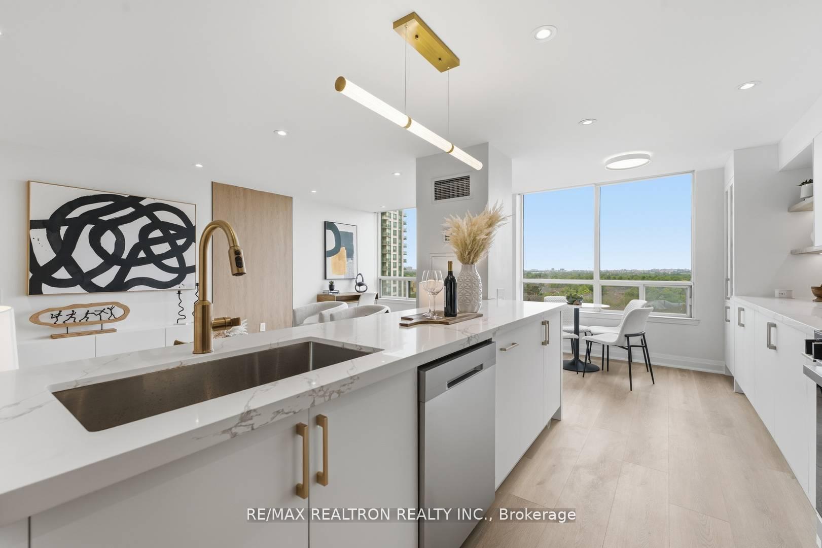 Photo 15 of Unit 805, 110 Promenade Circle, Vaughan, Brownridge — HOMEH