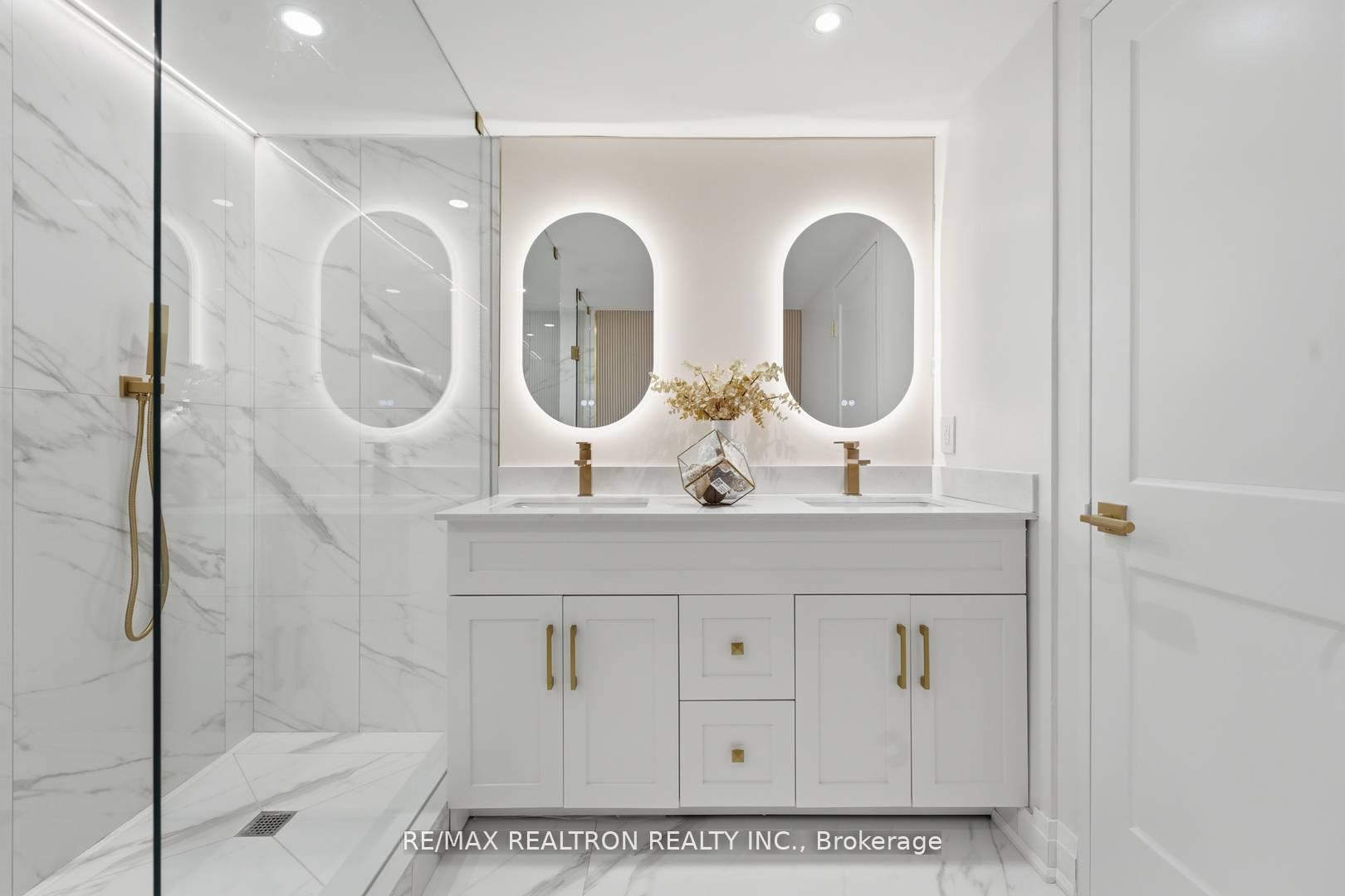 Photo 21 of Unit 805, 110 Promenade Circle, Vaughan, Brownridge — HOMEH