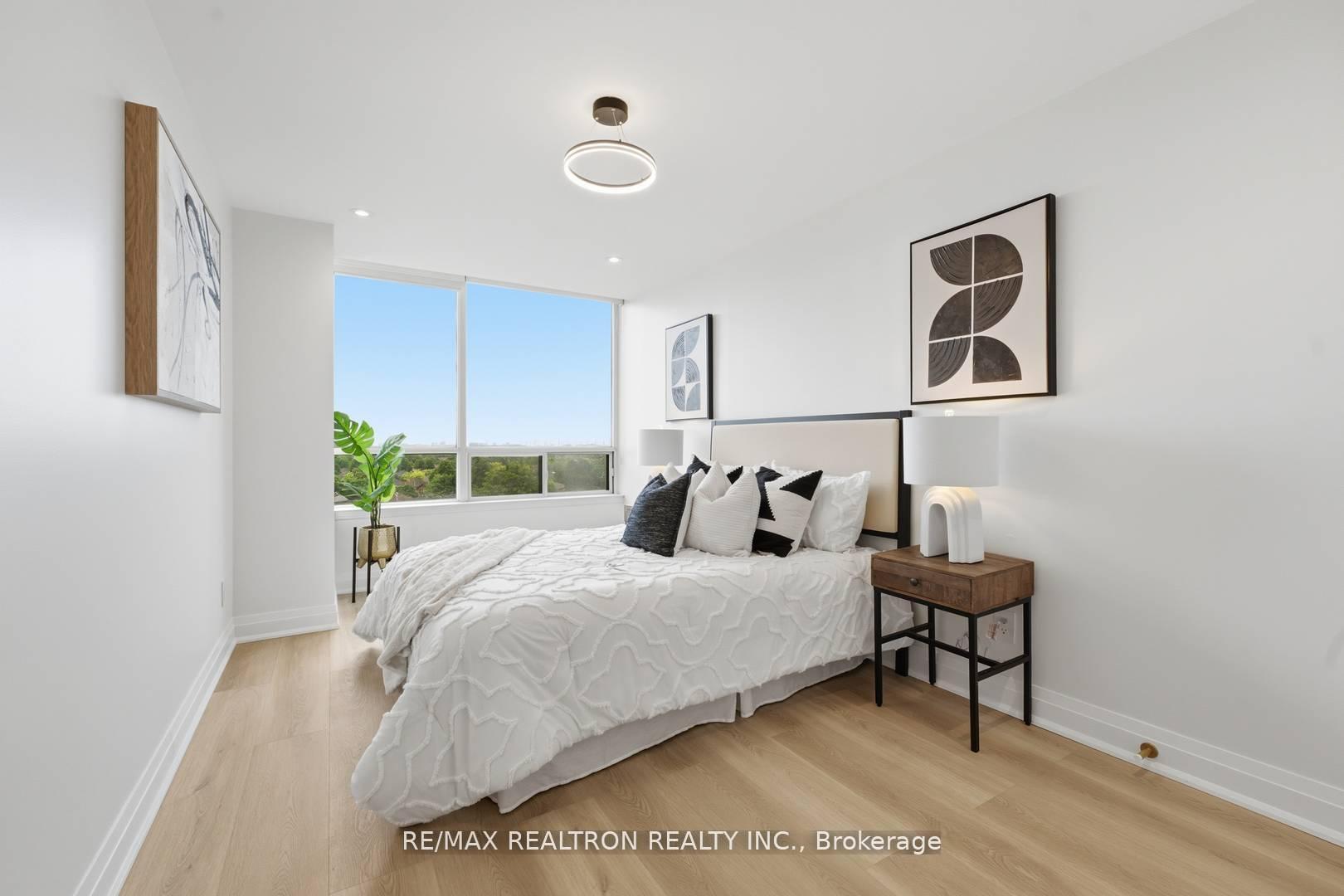 Photo 24 of Unit 805, 110 Promenade Circle, Vaughan, Brownridge — HOMEH
