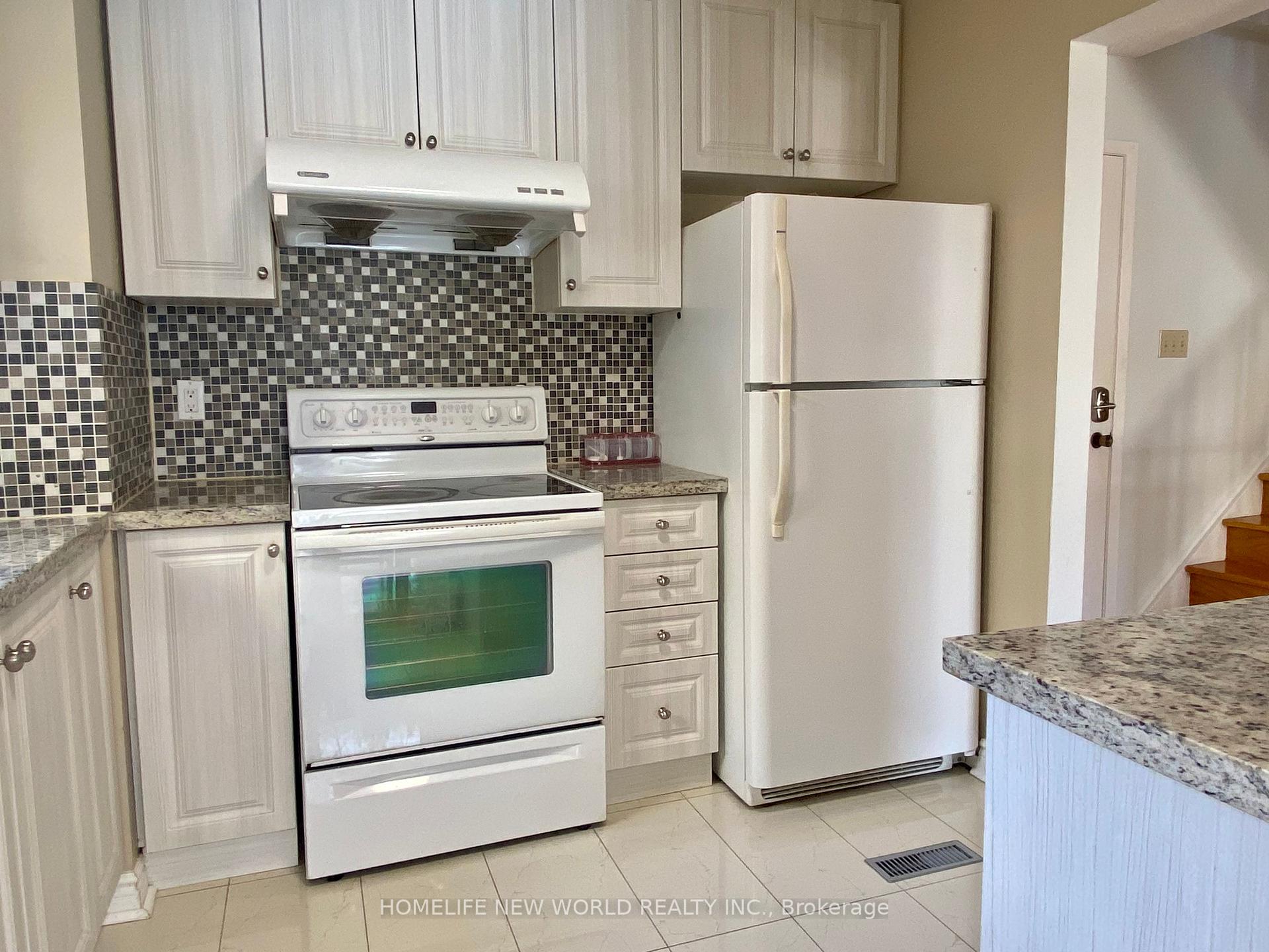 Photo 2 of 14 Eugenia Court, Markham, Markville — HOMEH