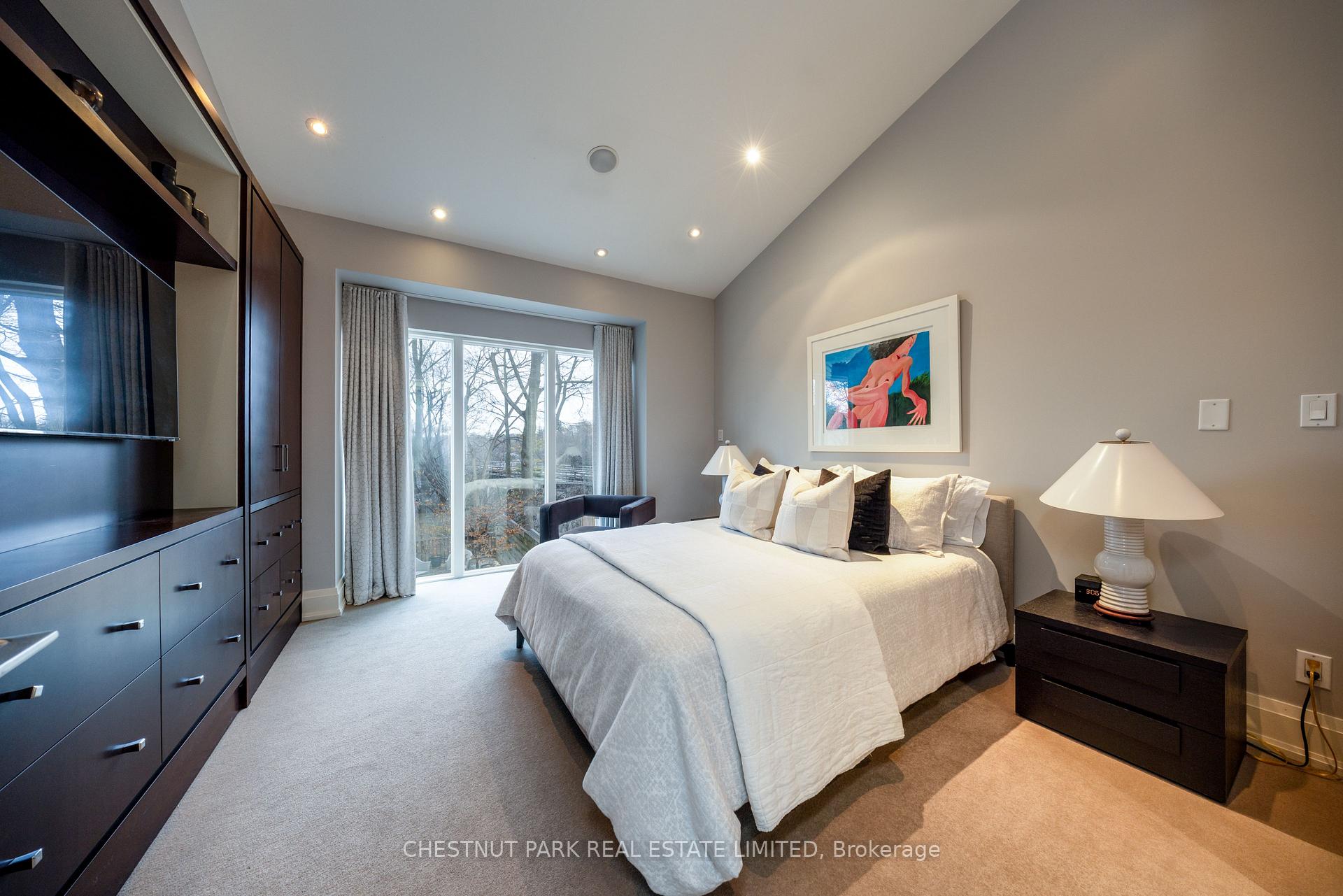 Photo 14 of 70 Summerhill Gardens, Toronto, Rosedale-Moore Park — HOMEH