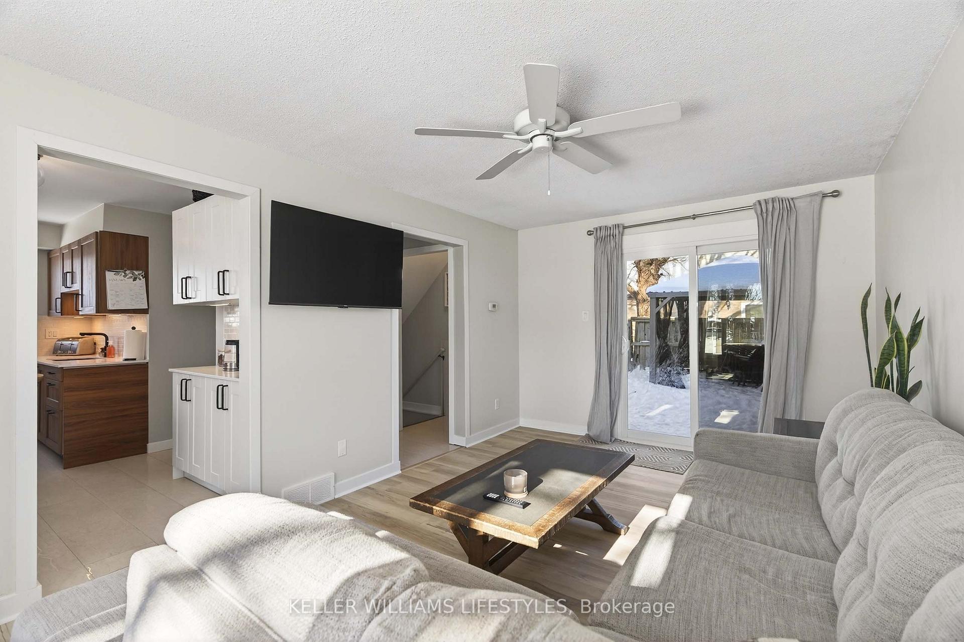 Photo 8 of 26 Caprice Crescent, London, East I — HOMEH