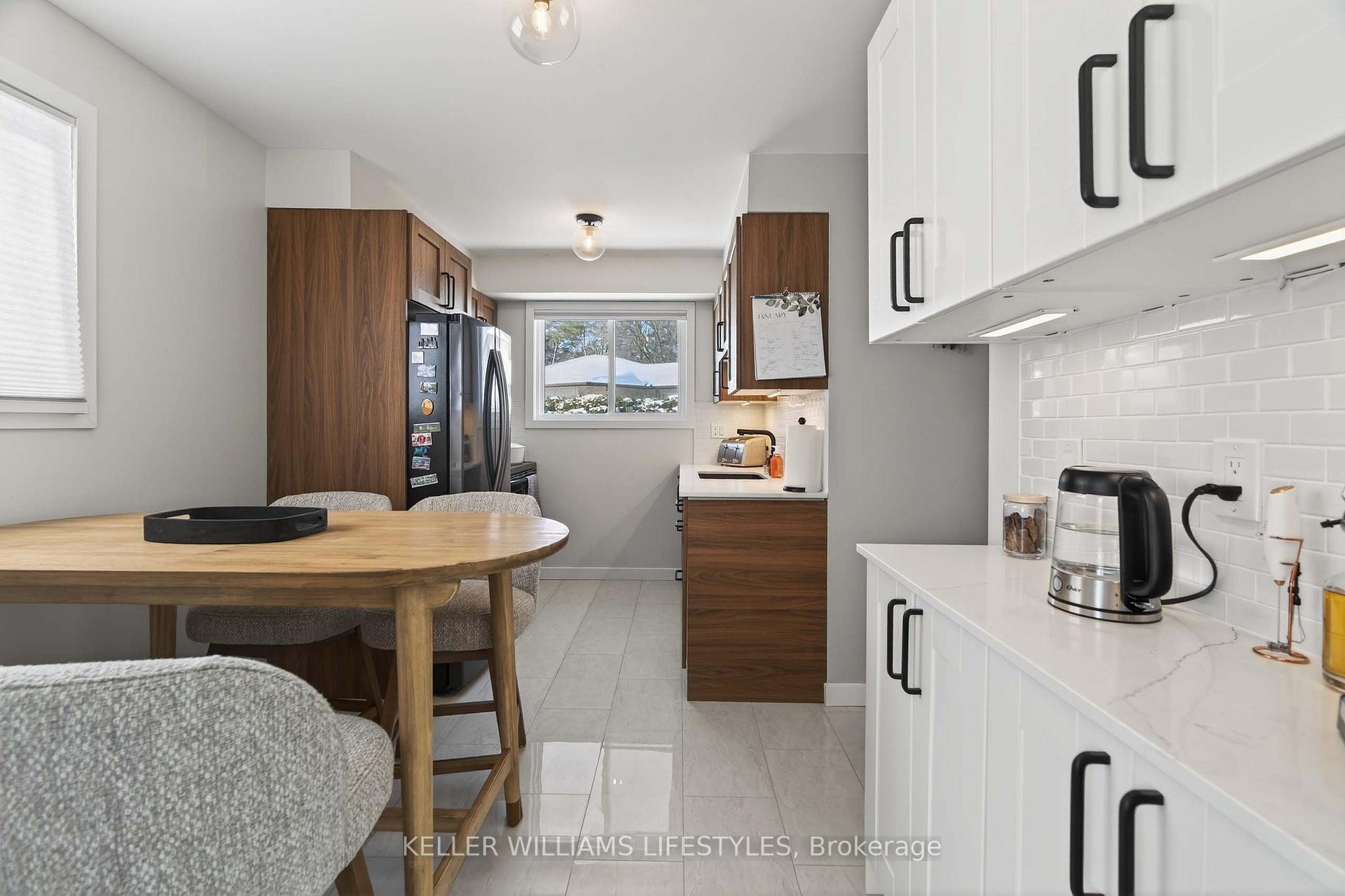 Photo 9 of 26 Caprice Crescent, London, East I — HOMEH