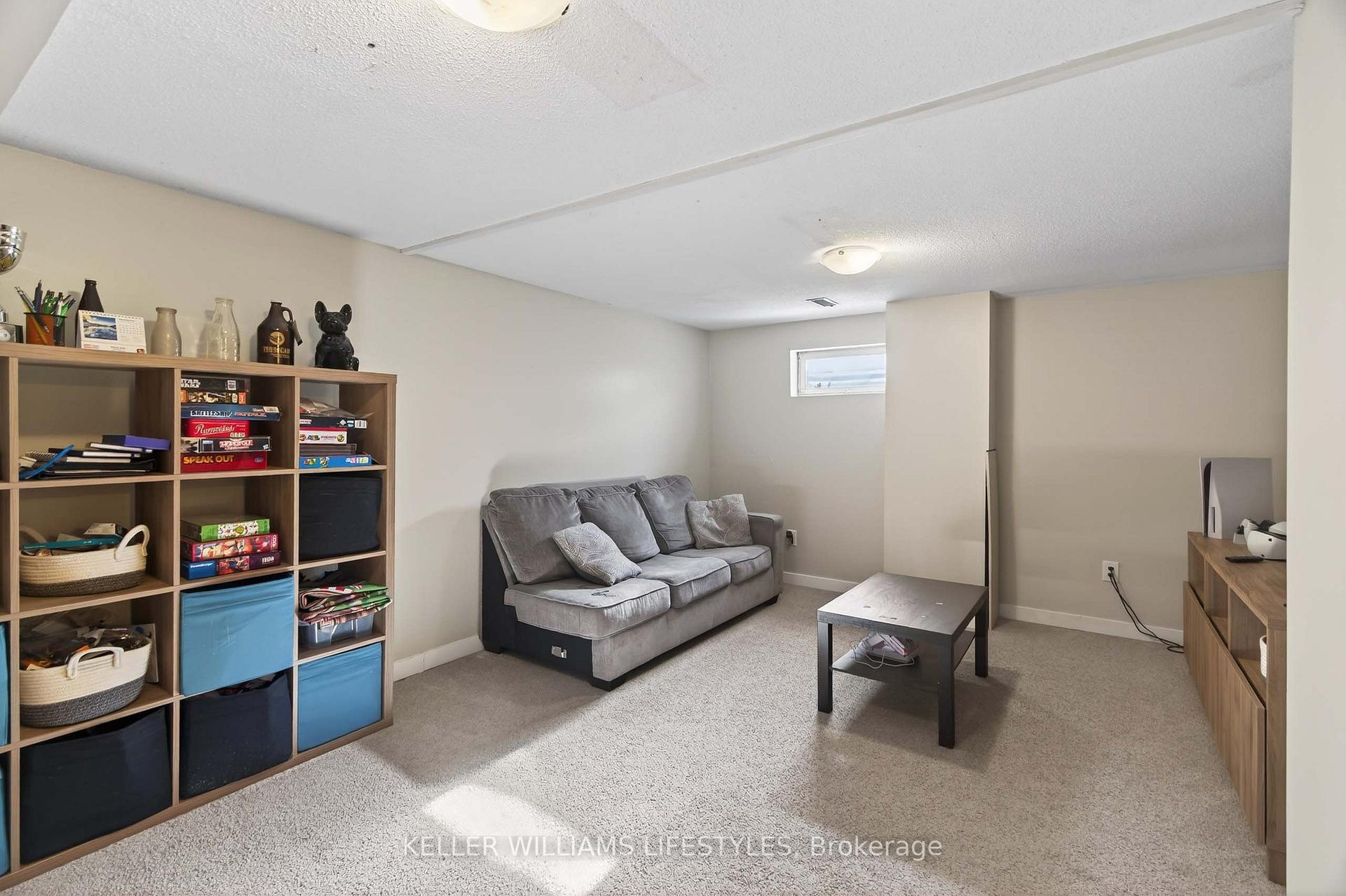 Photo 16 of 26 Caprice Crescent, London, East I — HOMEH