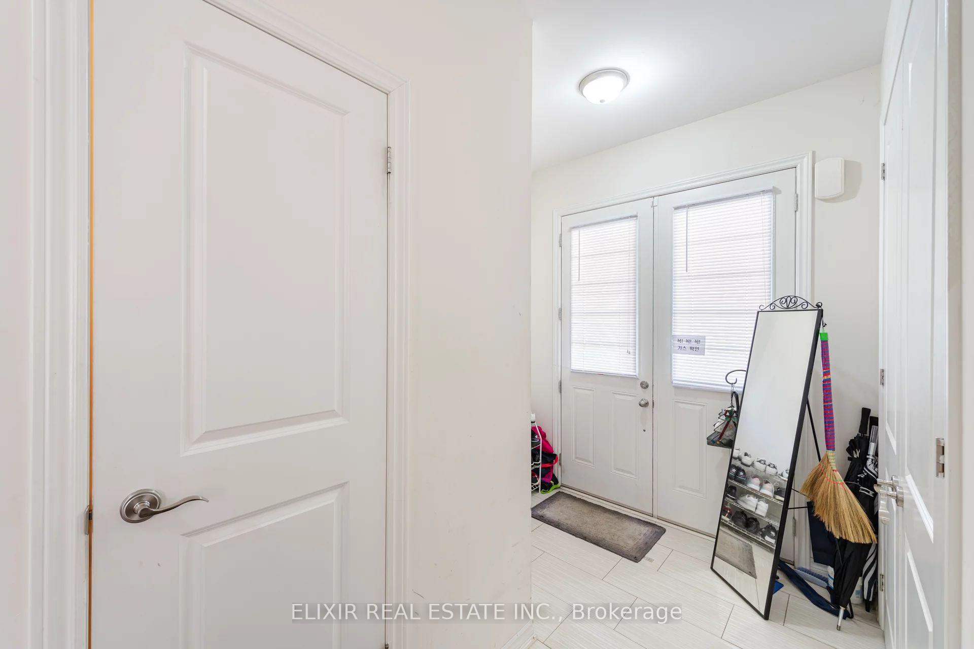 Photo 4 of 59 Lola Crescent, Brampton, Northwest Brampton — HOMEH