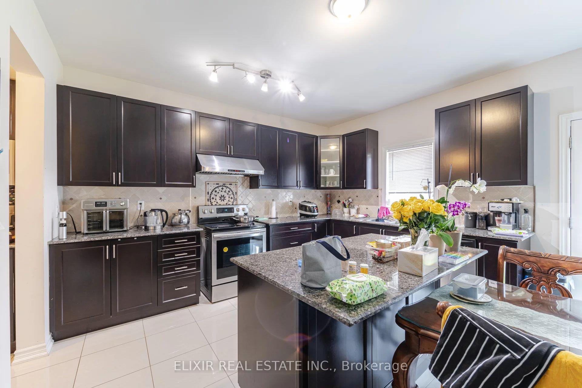 Photo 17 of 59 Lola Crescent, Brampton, Northwest Brampton — HOMEH