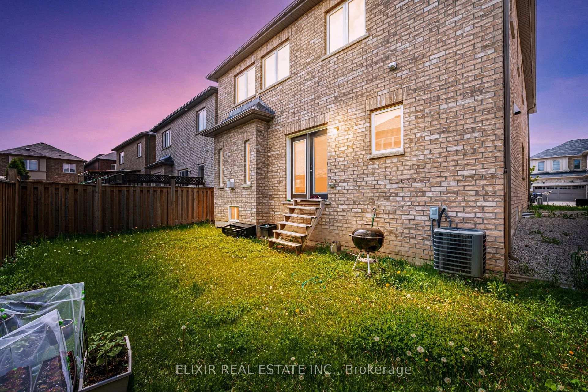 Photo 33 of 59 Lola Crescent, Brampton, Northwest Brampton — HOMEH