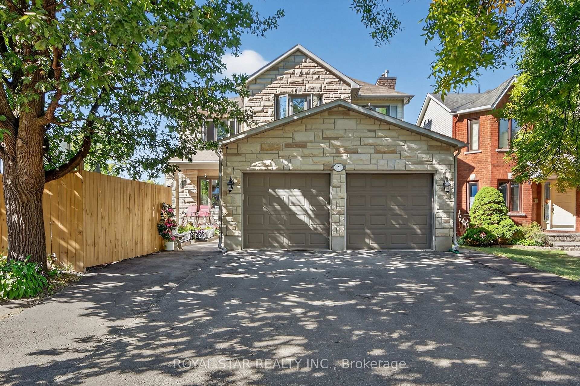 Photo 1 of 5 Southland Crescent, Ottawa, Hunt Club Park — HOMEH