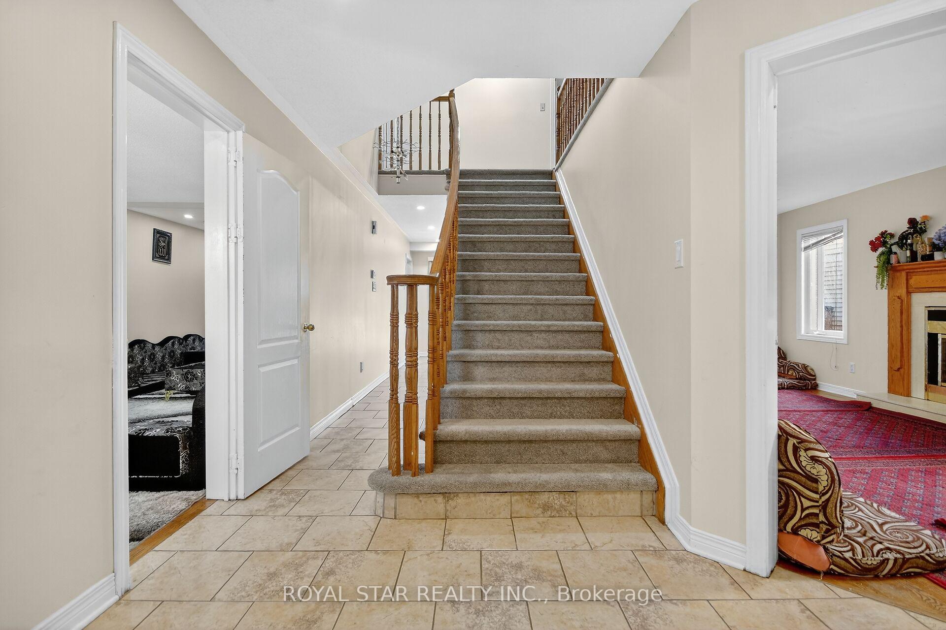 Photo 17 of 5 Southland Crescent, Ottawa, Hunt Club Park — HOMEH