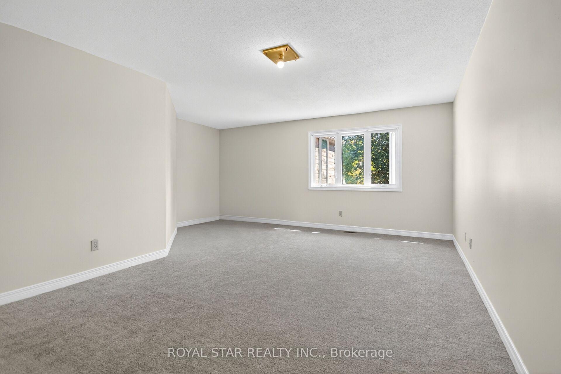 Photo 19 of 5 Southland Crescent, Ottawa, Hunt Club Park — HOMEH