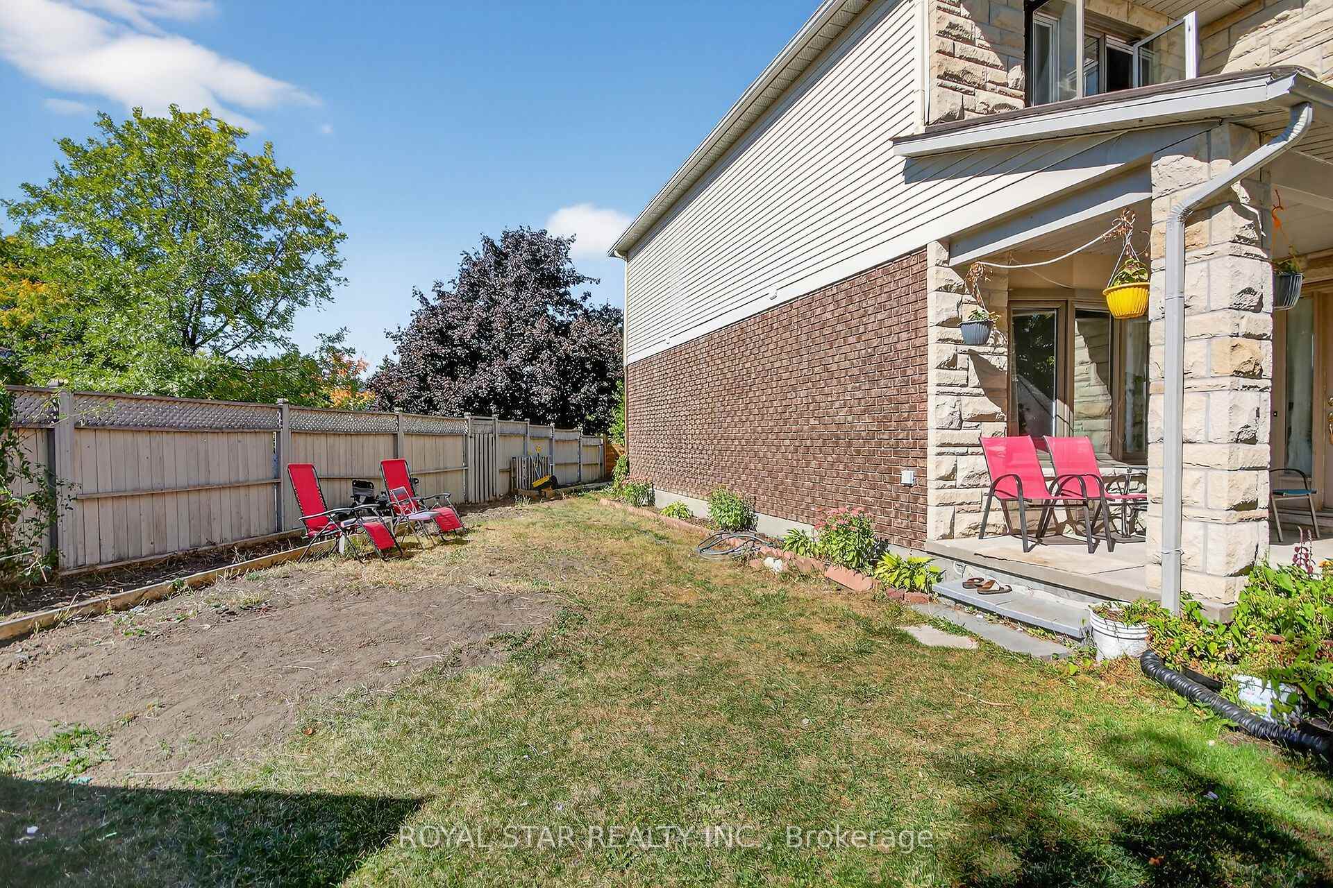 Photo 35 of 5 Southland Crescent, Ottawa, Hunt Club Park — HOMEH