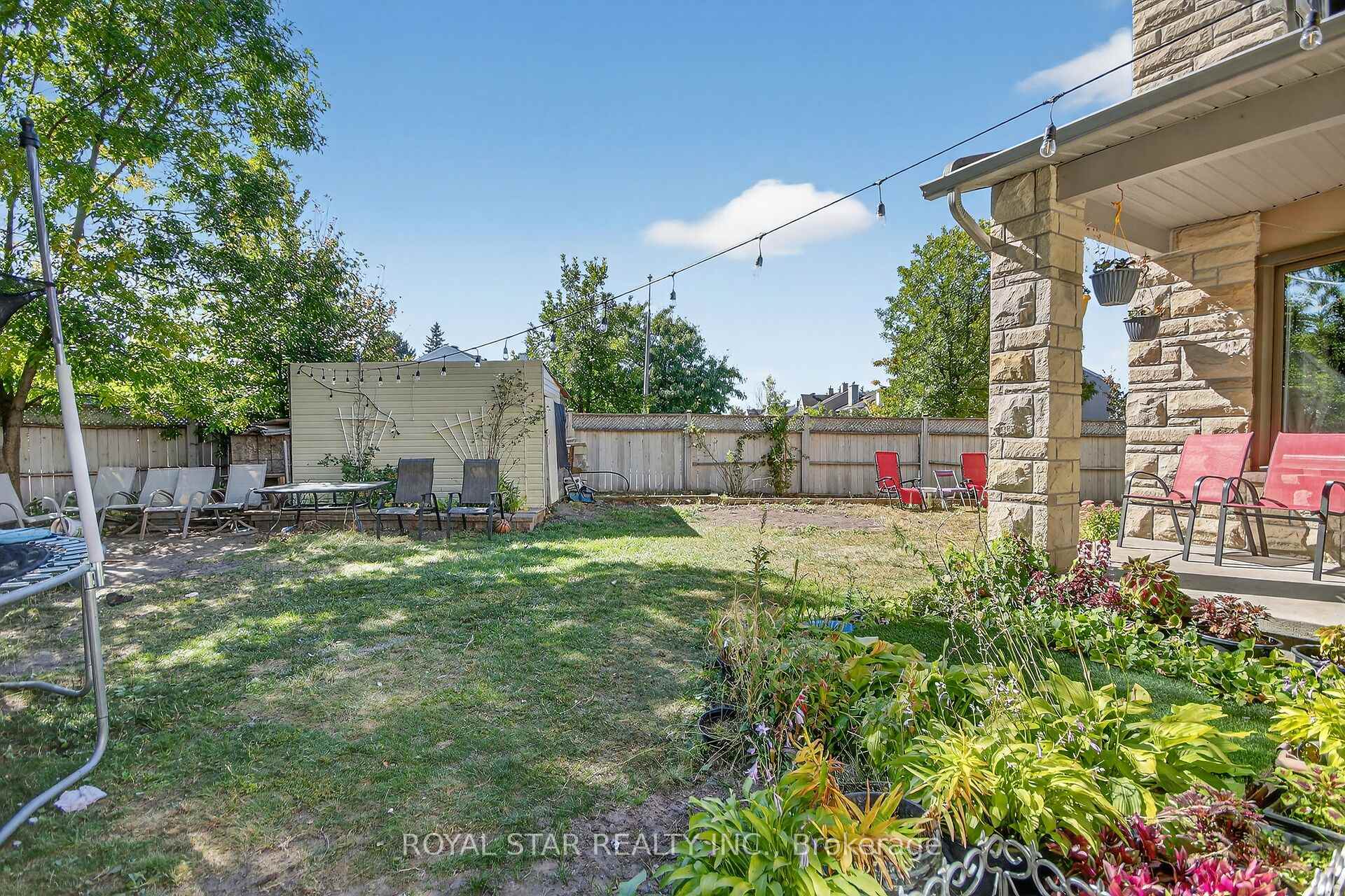 Photo 36 of 5 Southland Crescent, Ottawa, Hunt Club Park — HOMEH