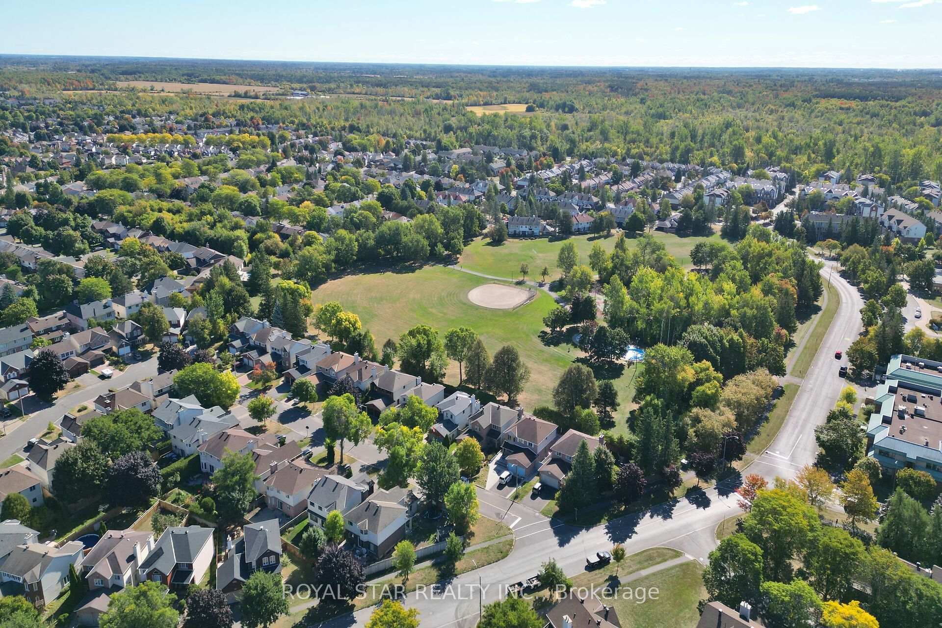 Photo 47 of 5 Southland Crescent, Ottawa, Hunt Club Park — HOMEH