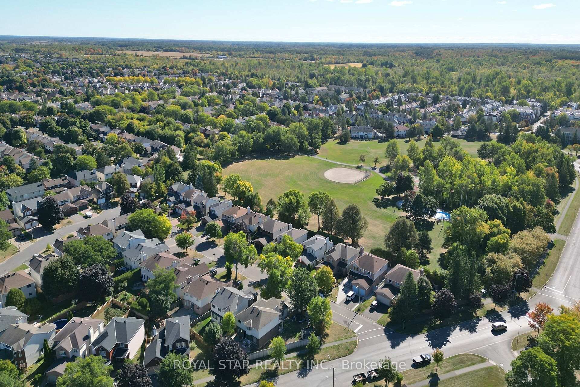 Photo 48 of 5 Southland Crescent, Ottawa, Hunt Club Park — HOMEH