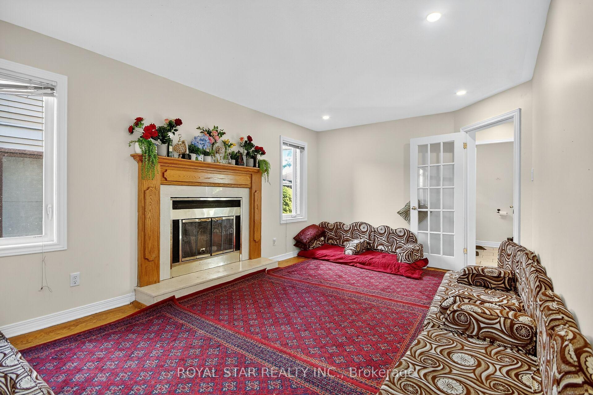 Photo 50 of 5 Southland Crescent, Ottawa, Hunt Club Park — HOMEH