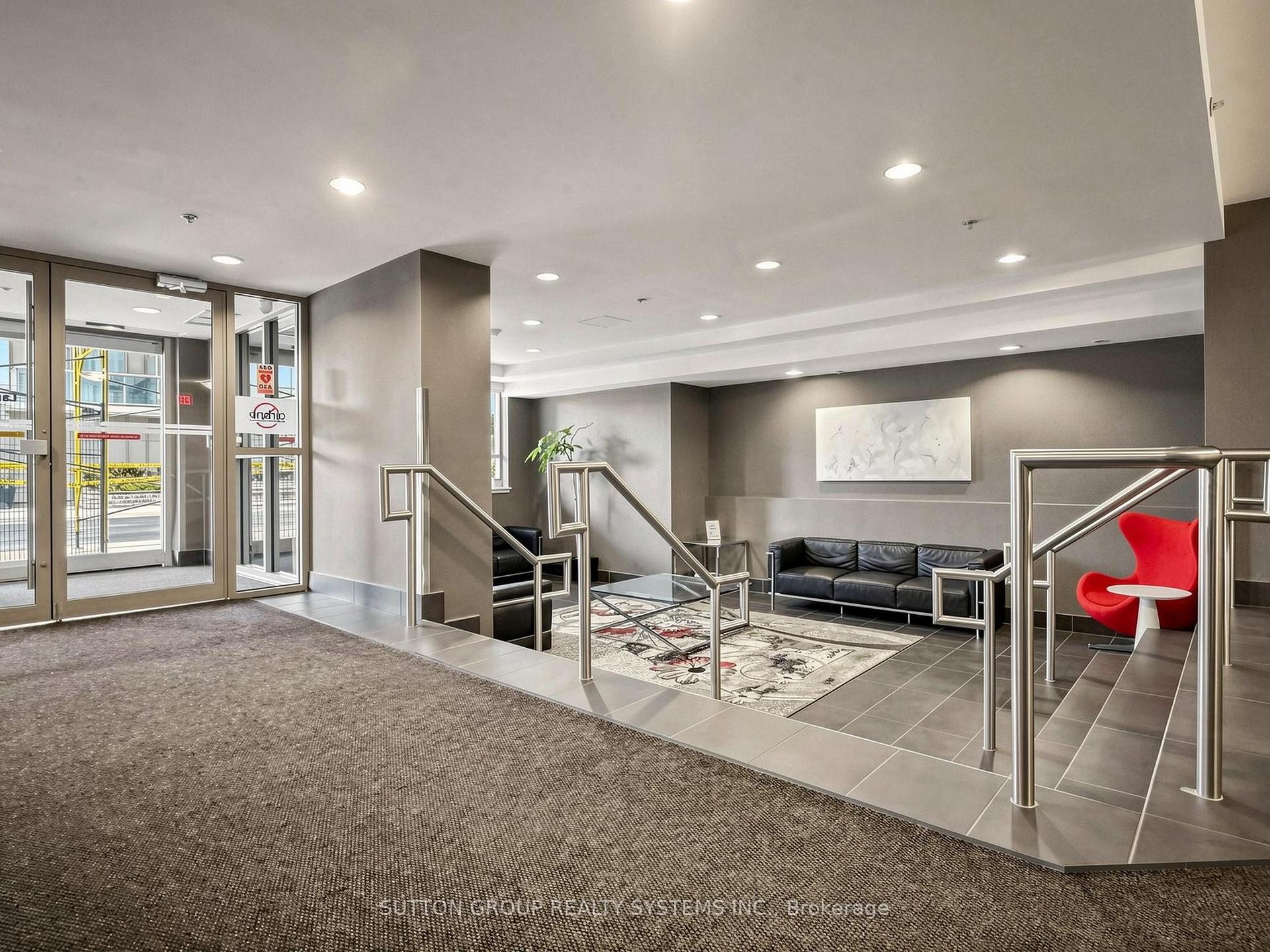Photo 4 of Unit 714, 812 Lansdowne Avenue, Toronto, Dovercourt-Wallace Emerson-Junction — HOMEH