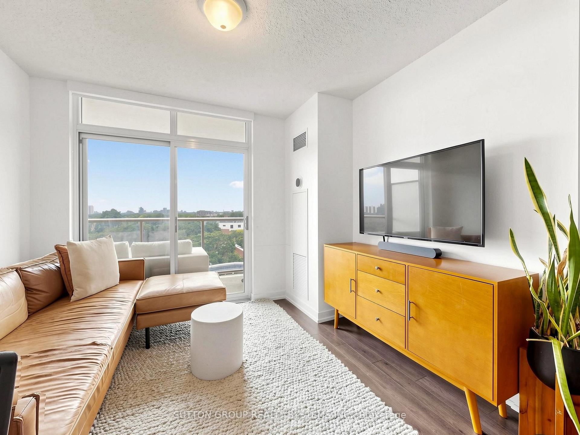 Photo 11 of Unit 714, 812 Lansdowne Avenue, Toronto, Dovercourt-Wallace Emerson-Junction — HOMEH