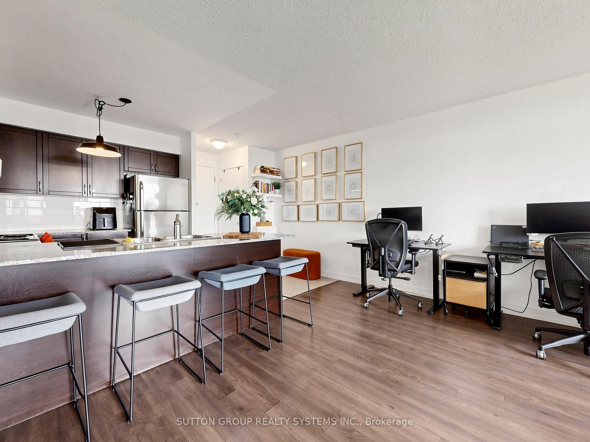 Photo 15 of Unit 714, 812 Lansdowne Avenue, Toronto, Dovercourt-Wallace Emerson-Junction — HOMEH