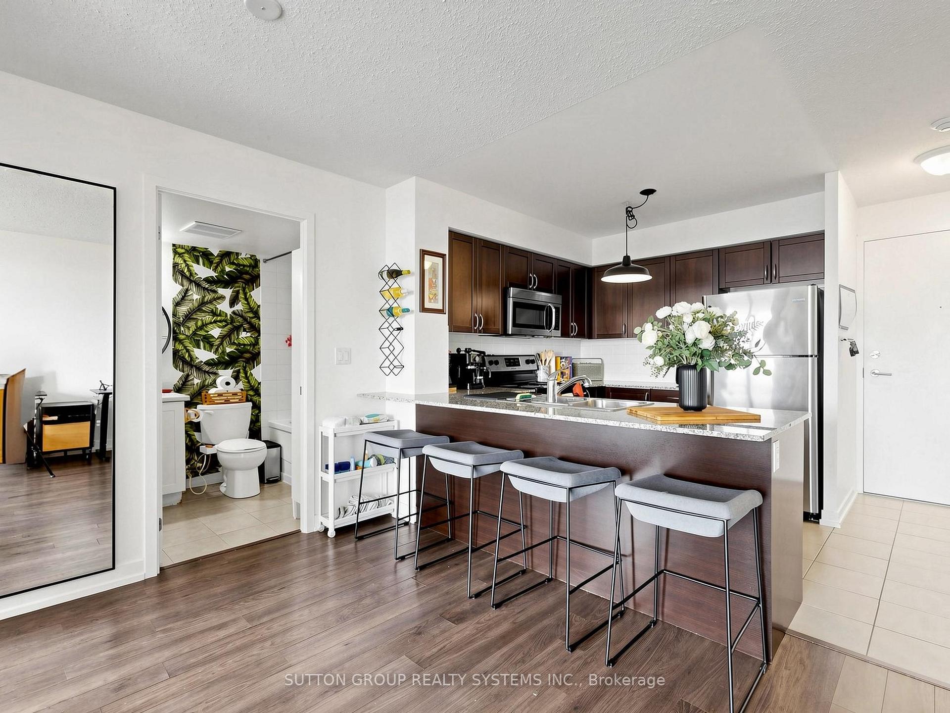 Photo 16 of Unit 714, 812 Lansdowne Avenue, Toronto, Dovercourt-Wallace Emerson-Junction — HOMEH