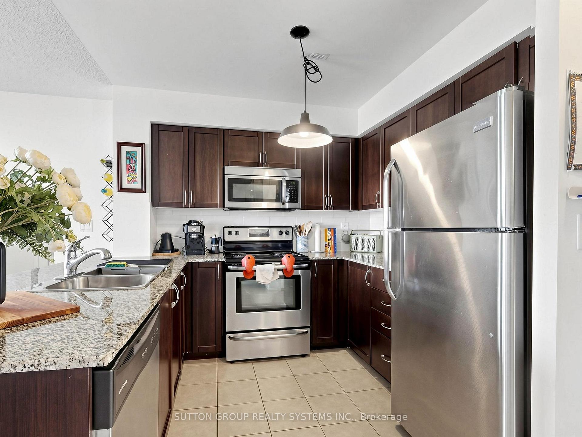 Photo 17 of Unit 714, 812 Lansdowne Avenue, Toronto, Dovercourt-Wallace Emerson-Junction — HOMEH