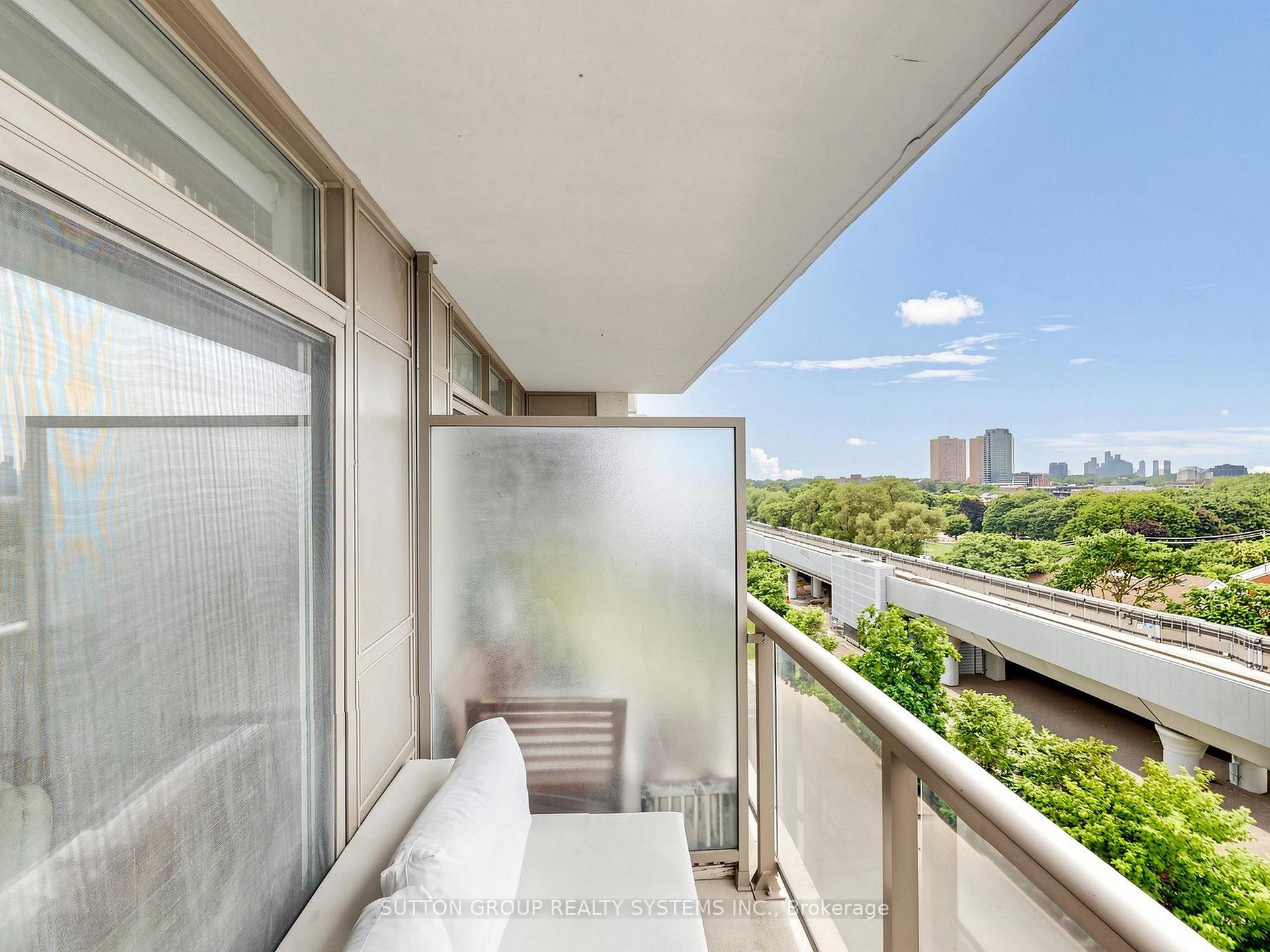 Photo 26 of Unit 714, 812 Lansdowne Avenue, Toronto, Dovercourt-Wallace Emerson-Junction — HOMEH