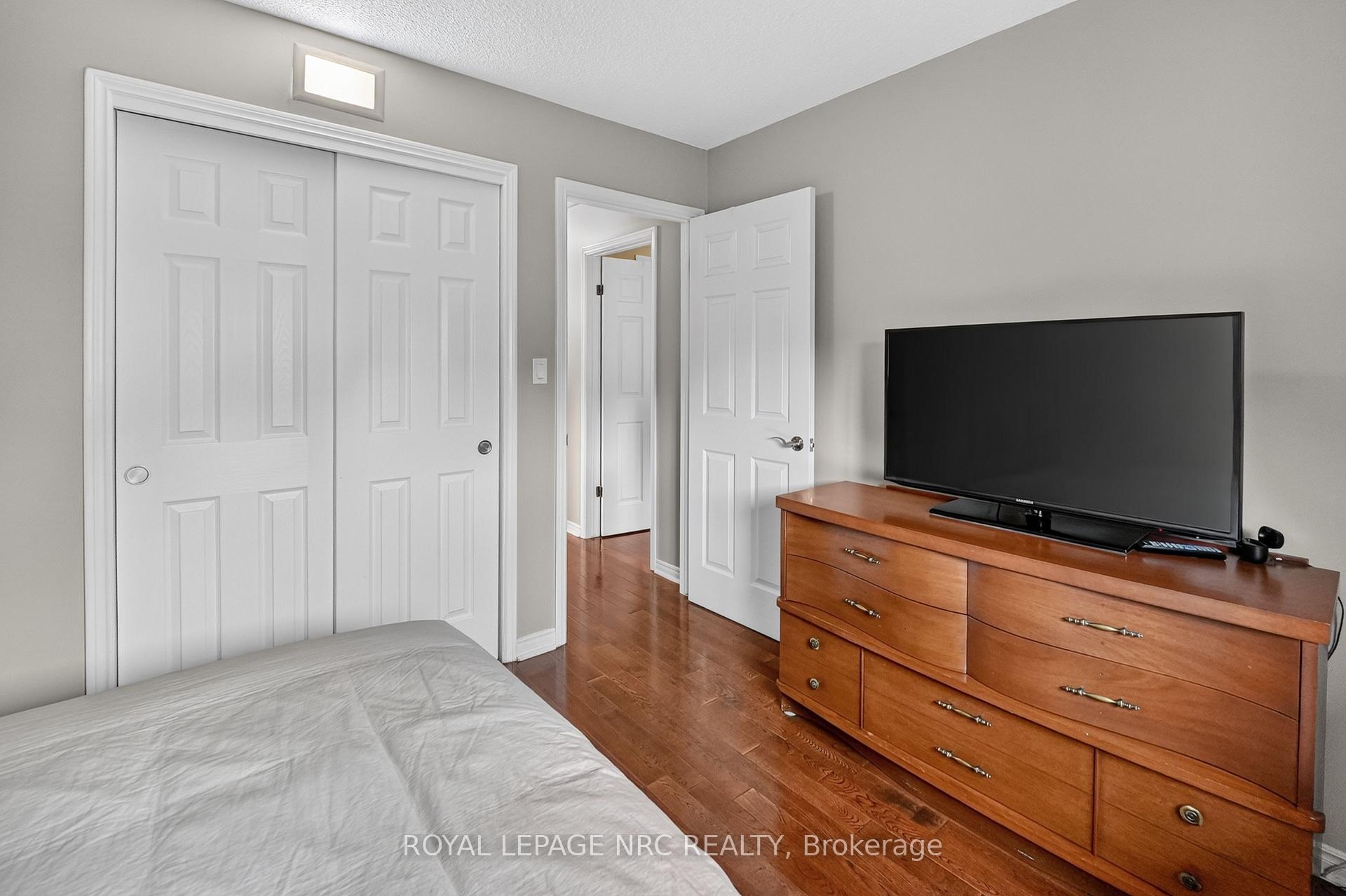 Photo 15 of 22 Jeanette Drive, St. Catharines, Vine/Linwell — HOMEH