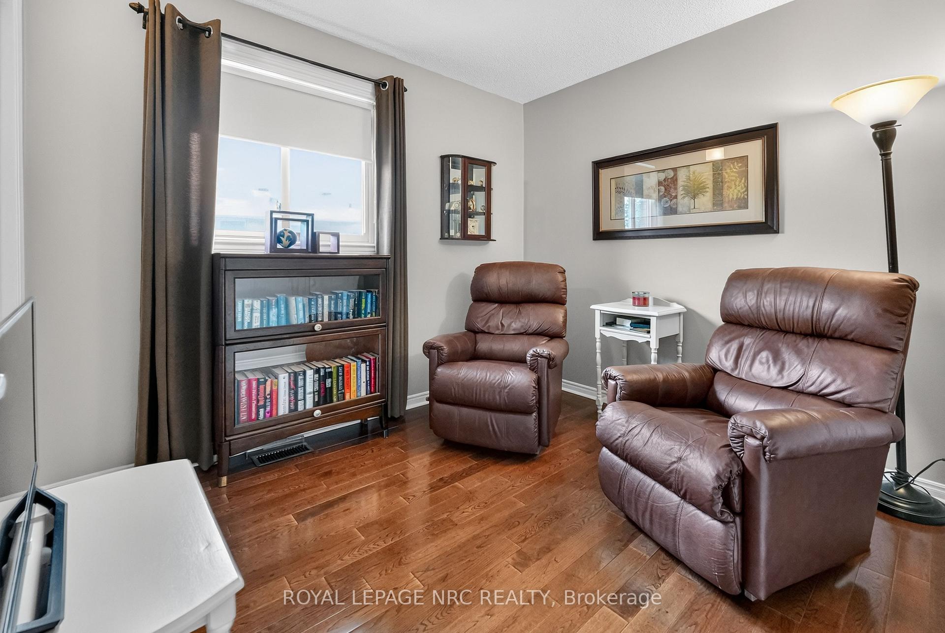 Photo 16 of 22 Jeanette Drive, St. Catharines, Vine/Linwell — HOMEH