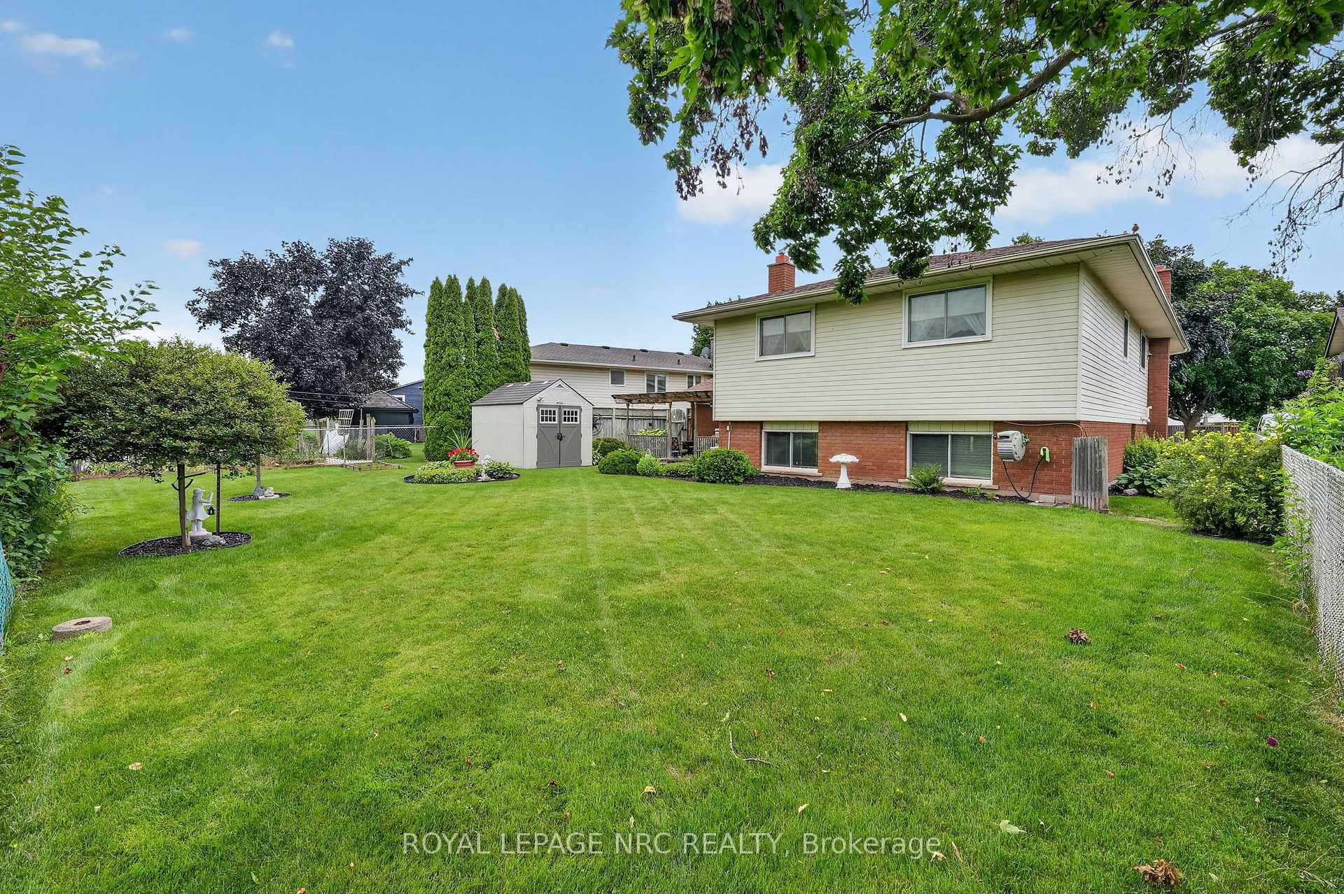 Photo 30 of 22 Jeanette Drive, St. Catharines, Vine/Linwell — HOMEH