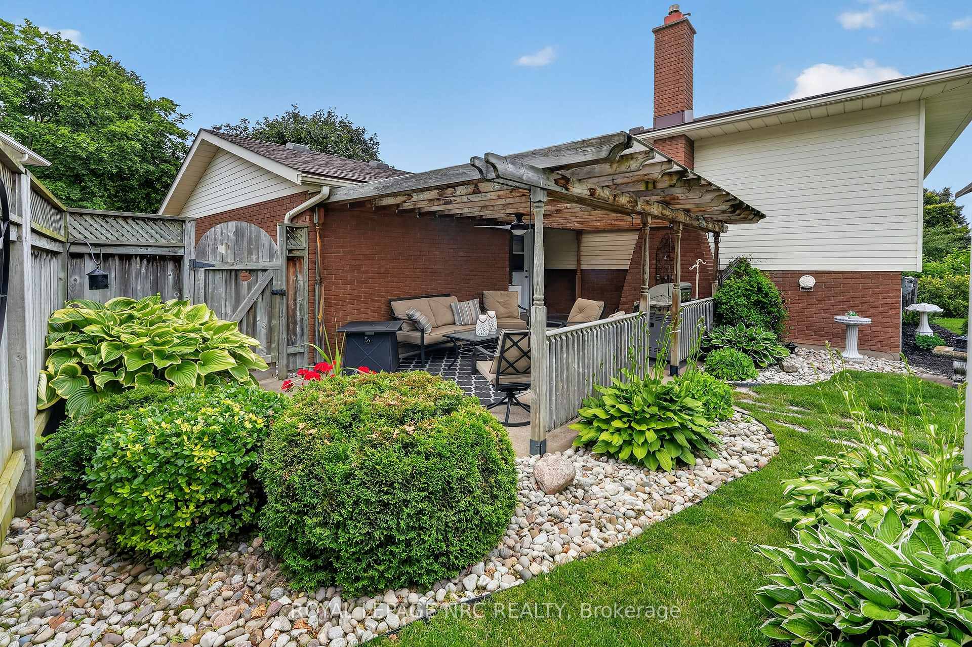 Photo 34 of 22 Jeanette Drive, St. Catharines, Vine/Linwell — HOMEH