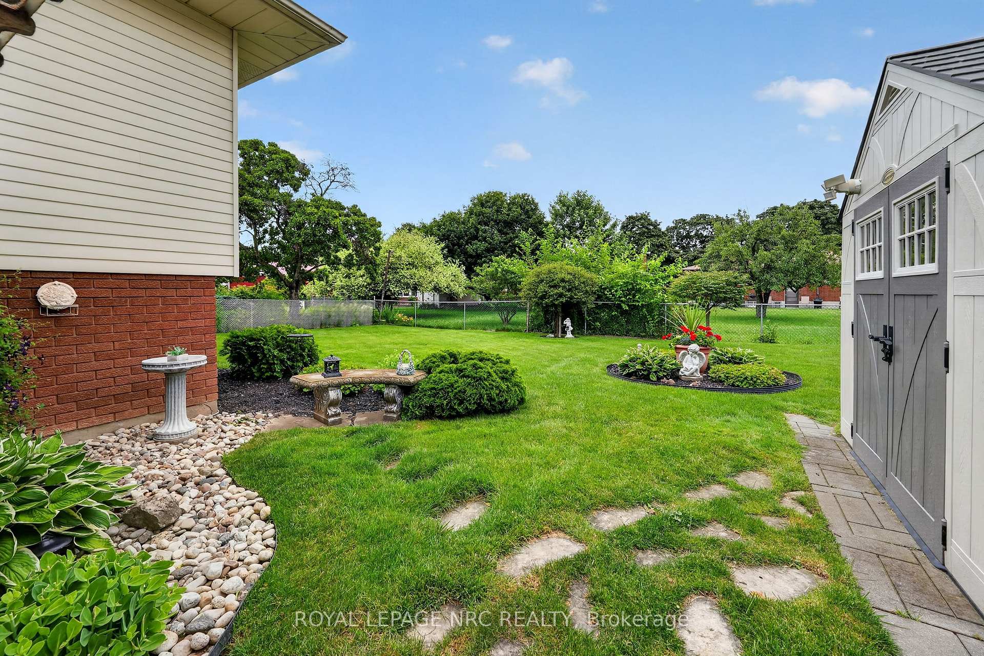 Photo 36 of 22 Jeanette Drive, St. Catharines, Vine/Linwell — HOMEH