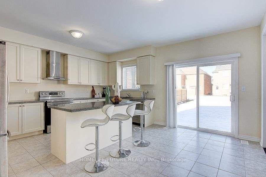 Photo 11 of 1011 Wrenwood Drive, Oshawa, Taunton — HOMEH