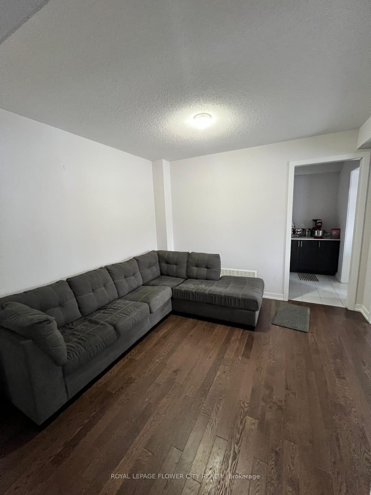 Photo 7 of 31 Tulip Crescent, Norfolk, Simcoe — HOMEH