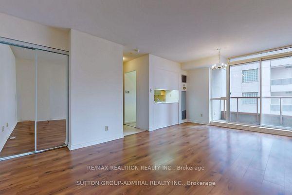 Photo 11 of Unit 2707, 736 Bay Street, Toronto, Bay Street Corridor — HOMEH