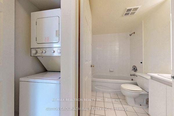 Photo 12 of Unit 2707, 736 Bay Street, Toronto, Bay Street Corridor — HOMEH