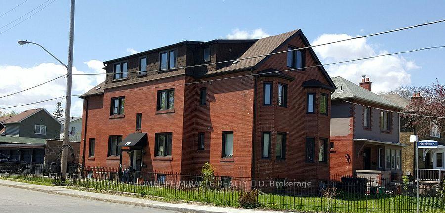 Photo 1 of Unit 4, 78 Fifth Street, Etobicoke, Etobicoke West Mall — HOMEH