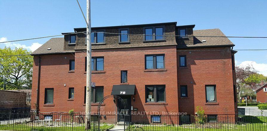 Photo 2 of Unit 4, 78 Fifth Street, Etobicoke, Etobicoke West Mall — HOMEH