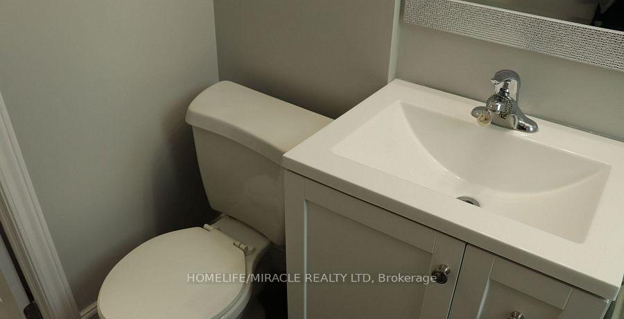 Photo 7 of Unit 4, 78 Fifth Street, Etobicoke, Etobicoke West Mall — HOMEH
