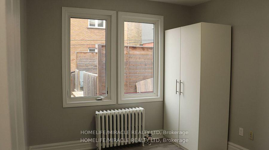 Photo 5 of Unit Unit 2, 78 Fifth Street, Etobicoke, New Toronto — HOMEH