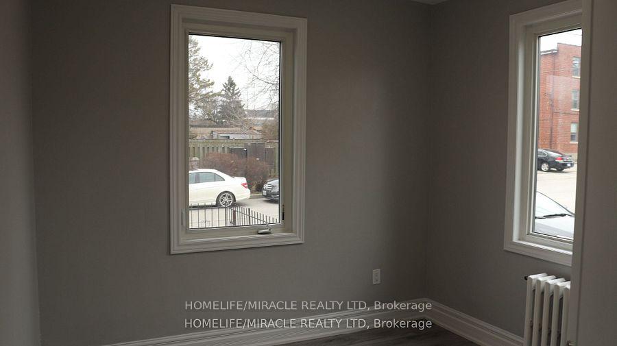 Photo 7 of Unit Unit 2, 78 Fifth Street, Etobicoke, New Toronto — HOMEH