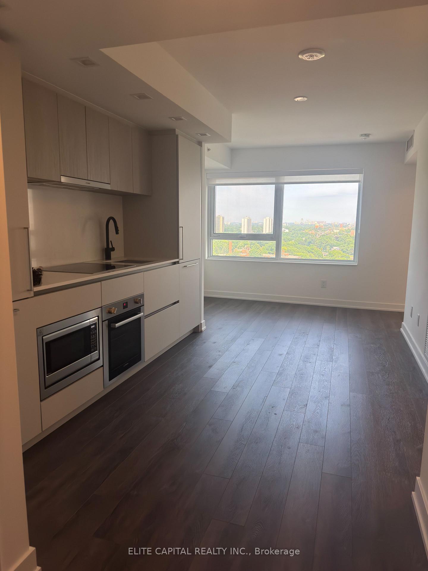 Photo 6 of Unit 1509, 609 Sherbourne Street, Toronto, North St. James Town — HOMEH