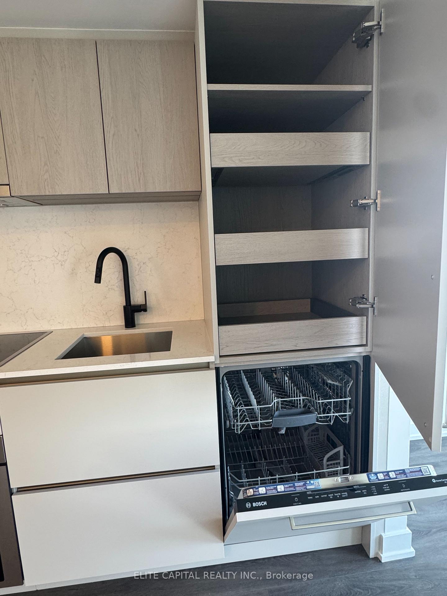 Photo 17 of Unit 1509, 609 Sherbourne Street, Toronto, North St. James Town — HOMEH
